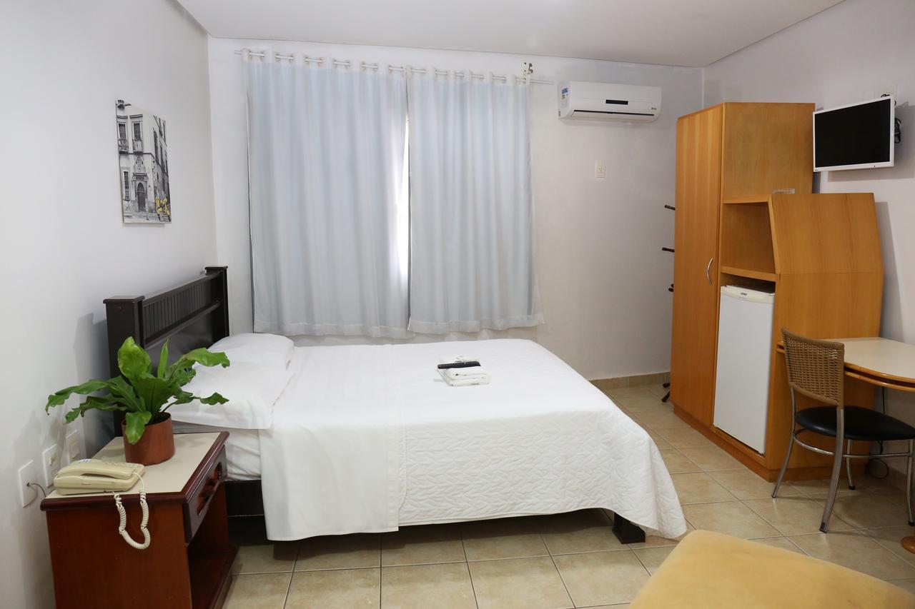 Licia Hotel Joao Pinheiro Dış mekan fotoğraf